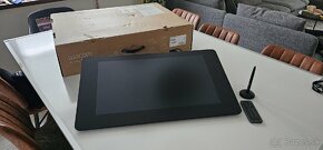 Wacom cintiq pro 24 - graficky tablet - 2