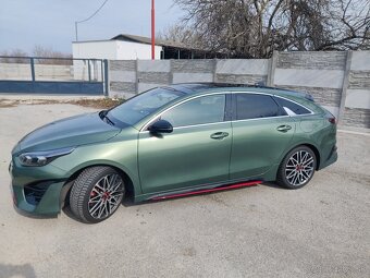 Kia ProCeed 1.6 T-GDi GT A/T - 2