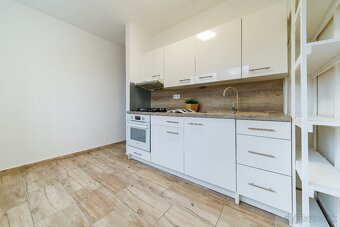 TICHÉ BÝVANIE V SRDCI PETRŽALKY, 4-IZB. BYT, OSUSKÉHO 86m² - 2