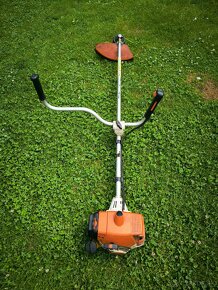 Krovinorez Stihl FS 120 - 2