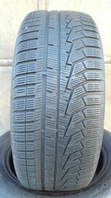 Predám 2-Zimné pneumatiky Hankook winterice 255/55 R19 - 2