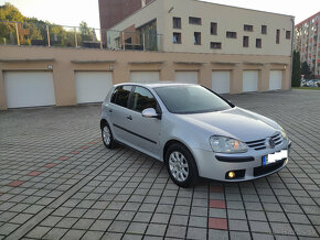 Volkswagen golf 5  1,9 TDI 66kw Manuál - 2