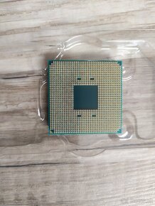 procesor AMD Ryzen 5 2600 + AMD Wraith Prism Led Rgb chladič - 2