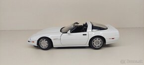 1:18 CHEVROLET CORVETTE ZR-1, 1 - 2