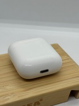 Apple AirPods 2019 Case ( nabíjacie púzdro ) - 2