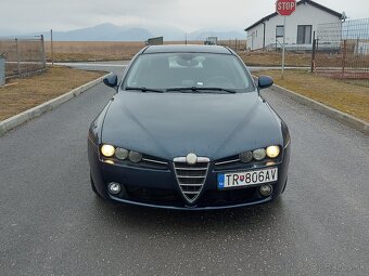 Alfa Romeo 2,4 JTDm, 147kW - 2