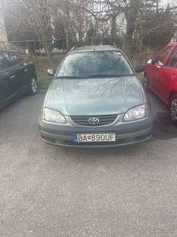 Predam toyota avensis combi r.v2001 benzin +lpg - 2