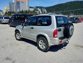 Suzuki Grand Vitara 2.0 TD ABS A/C - 2