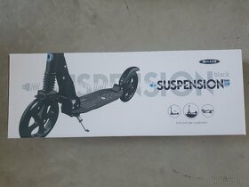 Micro Suspension je unikátní celoodpružená skládací  koloběž - 2