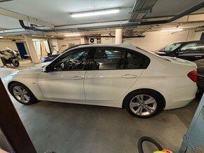 BMW 320d xdrive sedan  9/2012 - 2