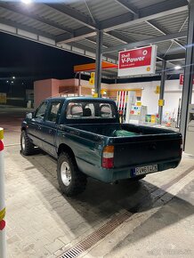 Mazda b2500 4x4 2,5td - 2