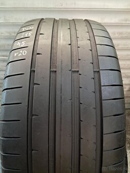 Dunlop letné 284/45/R20 - 2