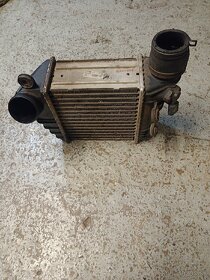 Intercooler    Valeo IA 1070 862328X 1jo145803A - 2