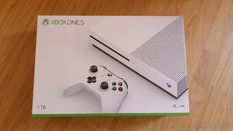 Xbox One S 1TB biela s CD mechanikou - 2