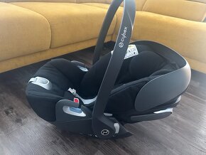 Autosedačka/vajíčko CYBEX Cloud Z i-Size Plus čierna - 2