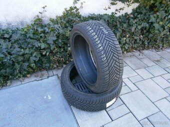 Predám 2x celoročné pneu Hankook 205/45 R17 88VXL - 2