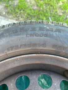 Predam zimne gumy Bridgestone blizak r14 - 2