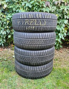 225/55 r18 zimné PIRELLI 102V - 2