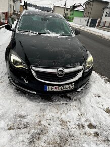 OPEL INSIGNIA sports tourer - 2