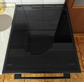 Samostatne stojaci sporák Gorenje GEIT5C60PBG - 2