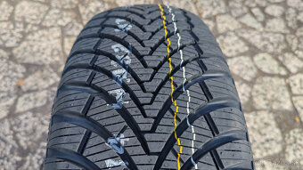 Celoročné pneu 175/65 R14 --- KUMHO - 2