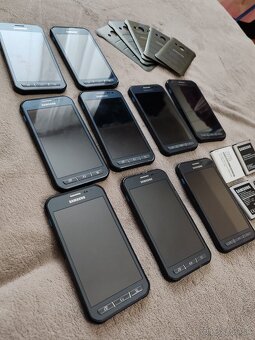 Samsung Galaxy xcover 3 - 2