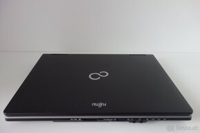 FUJITSU Lifebook S752 - 2