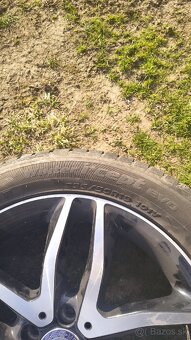 235/50R18 - 2