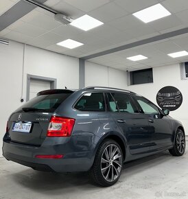 Skoda Octavia 2.0TDI 110Kw DSG - 2