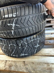 Z227 4ks zimné 235/45R17 - 2