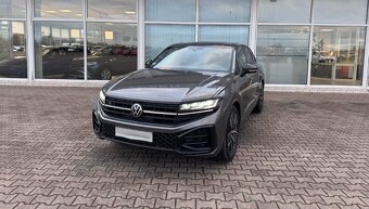 Volkswagen Touareg R-Line-3.0 TDI 4Motion - 2