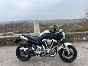 Yamaha MT-01 - 2