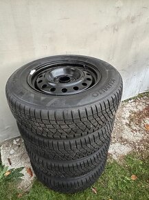 Plechové disky +Zimne pneu Kumho 215/70 R16 5x115 - 2