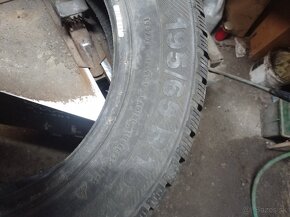 Zimne pneu barum 2ks 195/65 R15 - 2