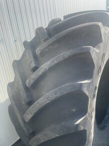 Pneumatika na kombajn traktor 900/60r32 - 2