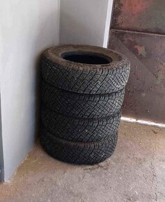 225/75 r15 - 2