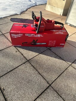 Milwaukee M18 FCHS35-0 FUEL REŤAZOVÁ PÍLA 35 CM - 2