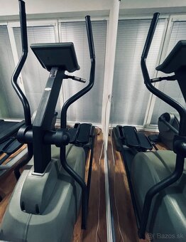 Life fitness kladková  veža  a profi Eliptical Johnson - 2