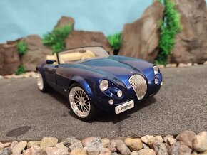 Prodám model 1:18 Wiesmann Roadster MF3 - 2