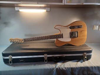 Fender Telecaster Standard series, hard case - 2