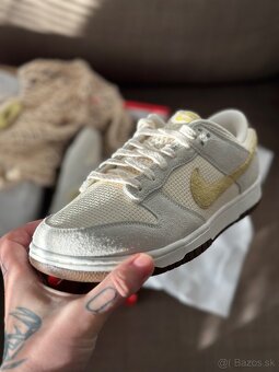 NIKE WMNS DUNK LOW Sea Glass / Buff Gold / Pale Ivory / Sail - 2