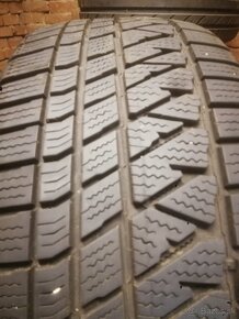 255/45r20 Kumho - 2