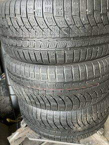 Zimné pneu 225/40R18 viem aj prezuť - 2