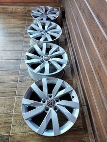 Predám originálne kolesá Volkswagen 5x112 r16 - 2