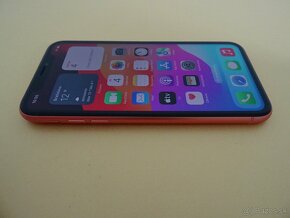 iPhone XR 128GB CORAL - ZÁRUKA 1 ROK - VELMI DOBRÝ STAV - 2