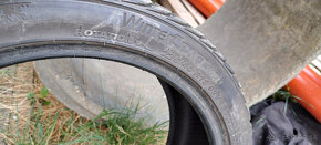 1ks zimna Kumho 225/40R18 - 2