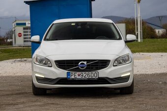 Volvo V60 D2 2.0L 120k Base Geartronic - 2