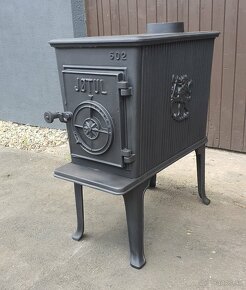 Liatinové kachle Jotul F 602 N čierný lak - 2