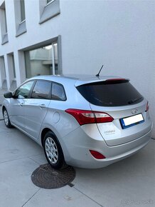 Hyundai i30 combi 1.6 crdi nová STK/Ek - 2