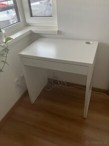 Ikea Micke stolik - 2